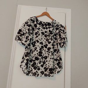 Worthington Petite. PXXL, Black/White